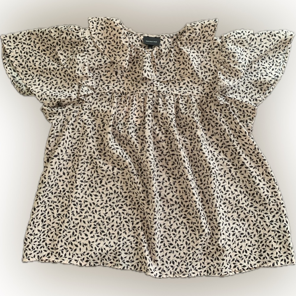 NWT Who What Wear blouse with empire seam, collar and double flutter sleeves.